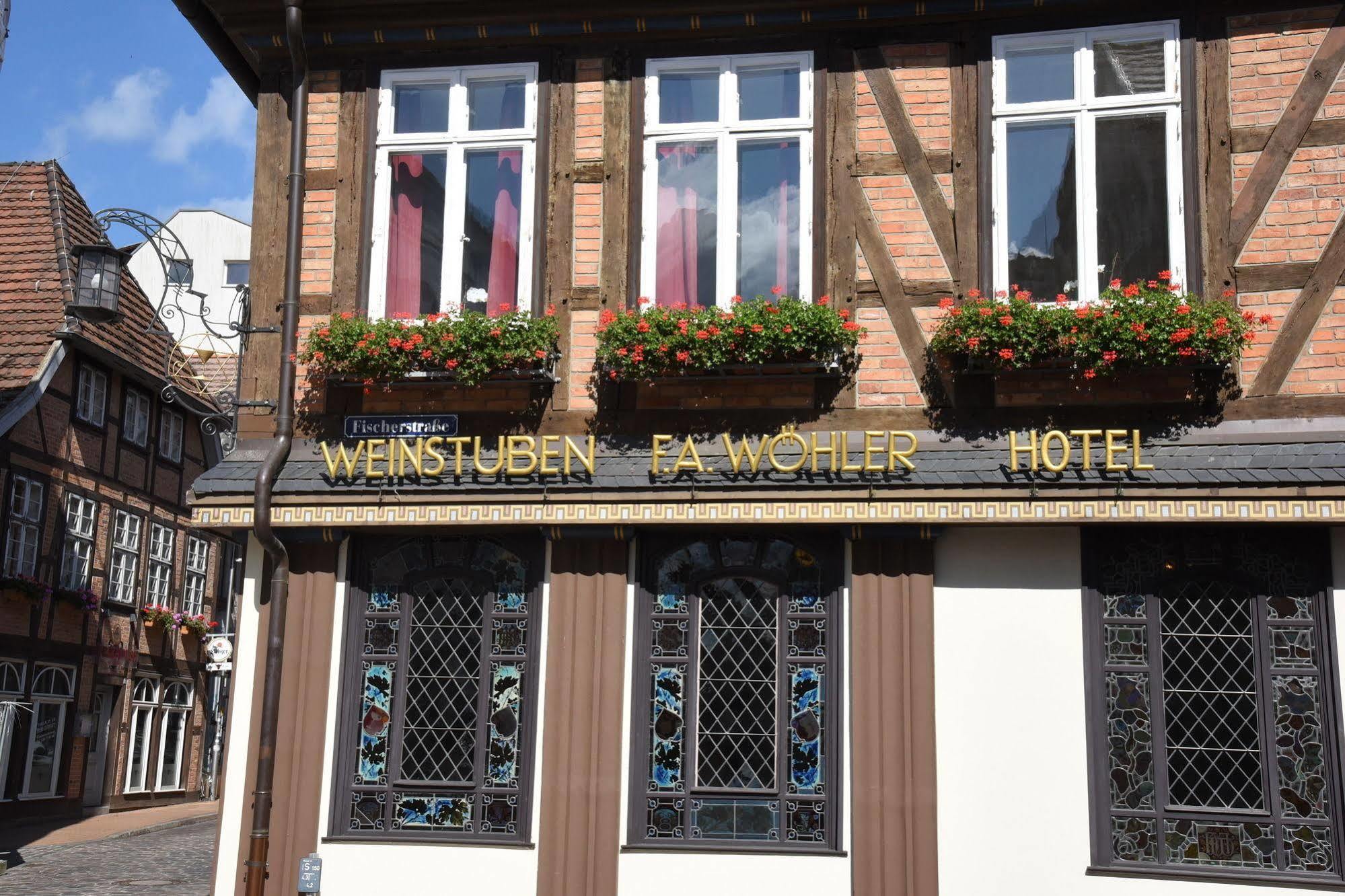 ホテル Weinhaus Woehler シュヴェリーン エクステリア 写真
